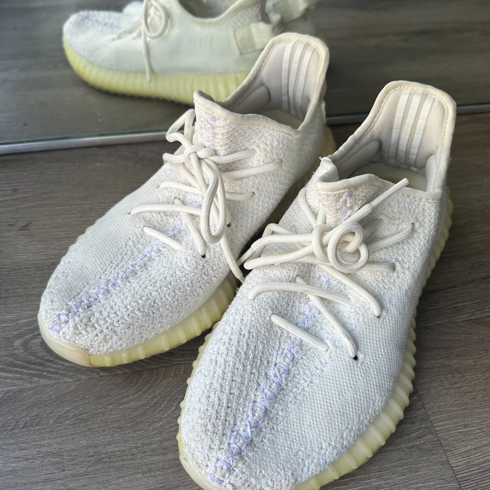 Yeezy 350 V2 Bone Sneaker